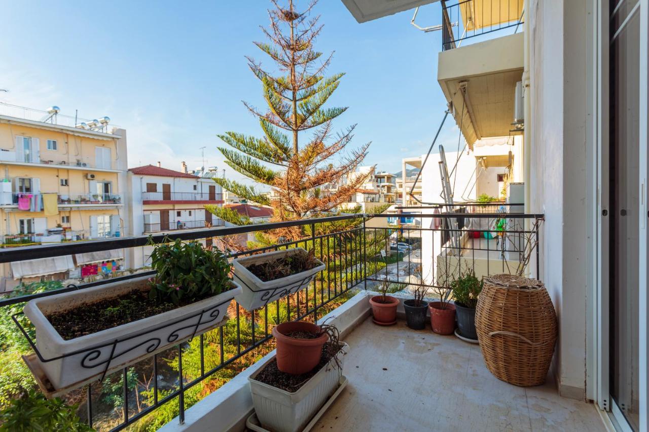 Bright Comfy Flat Near The Beach & The City Center Kalamata Exteriör bild
